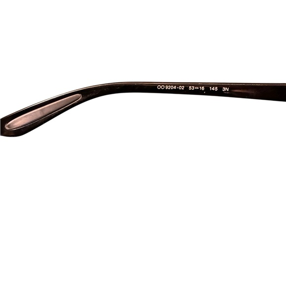 Oakley RSVP Black Sunglasses with White Case - Picture 4 of 9